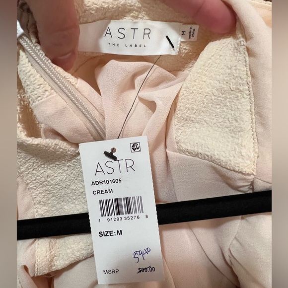 ASTR the label puff sleeve dress - Picture 5 of 5